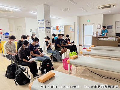 9月13日に院内の合同カンファレンスが開催されました。